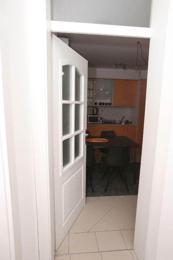 Appartement Fast Sleep & Go 2 à Paraćin Extérieur photo