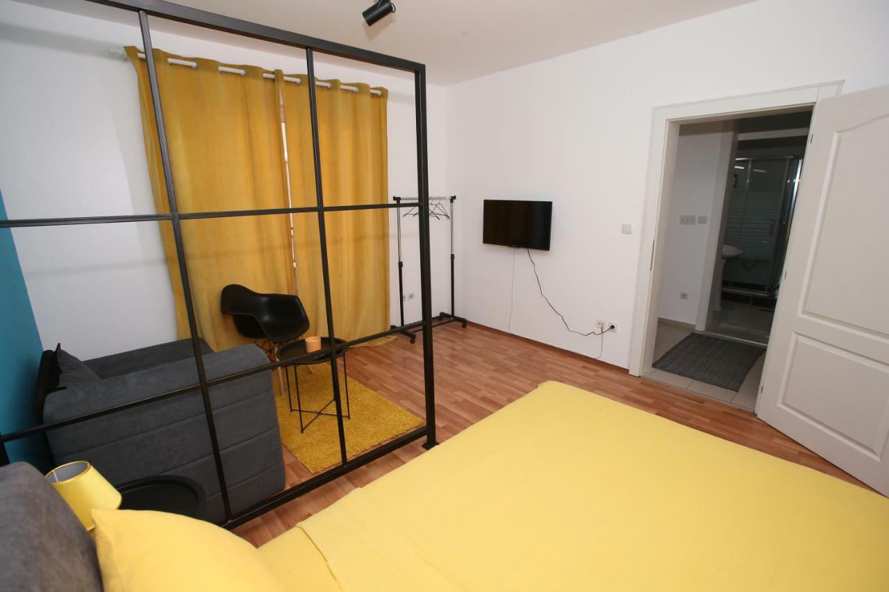 Appartement Fast Sleep & Go 2 à Paraćin Extérieur photo